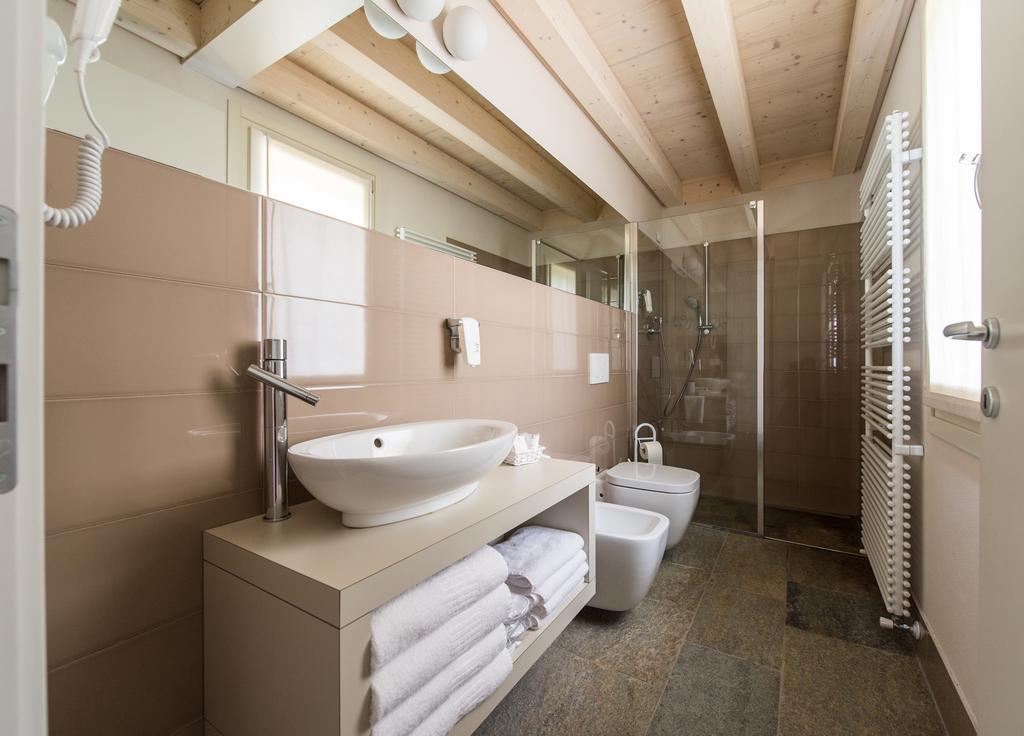 Quader Nidi Nel Verde Bienno 部屋 写真
